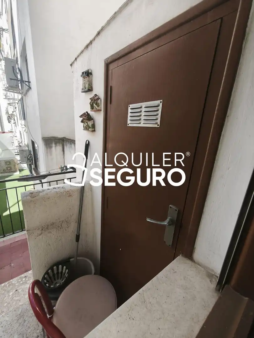 Piso de alquiler en del Sepulcro , La Magdalena