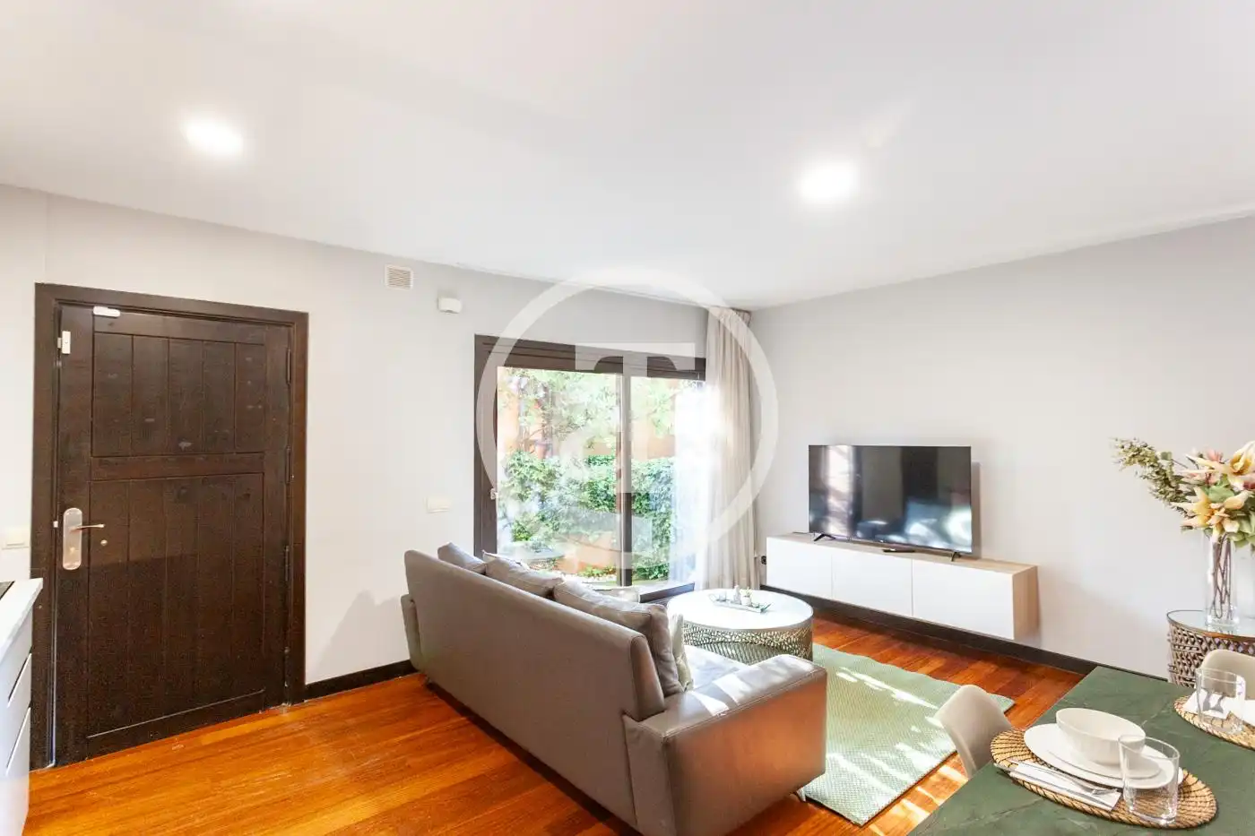 Living room of Duplexes for rent in Madrid  with Air Conditioner, Heating and Furnished