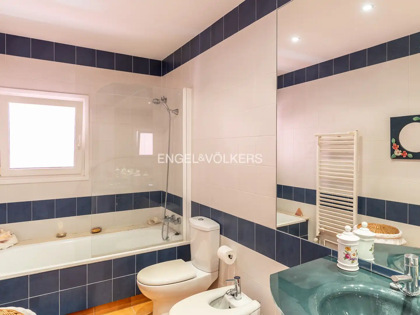 Bathroom of Houses for rent in Canet de Mar  with Air Conditioner, Heating and Private garden
