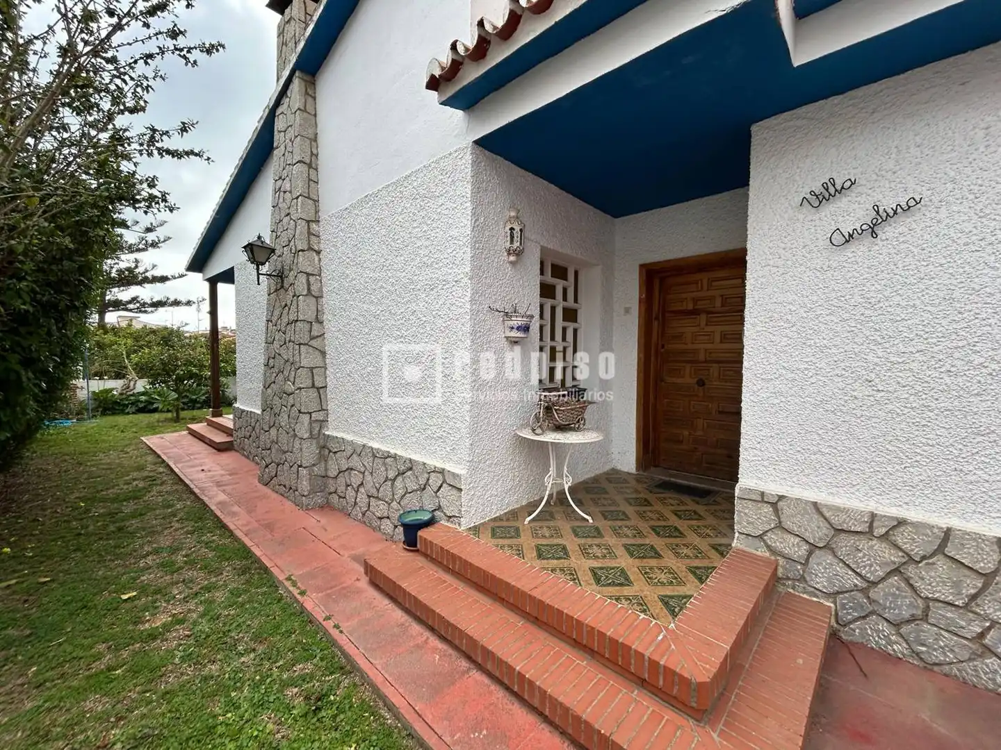 Vista exterior de Casa o xalet en venda en Rincón de la Victoria amb Traster