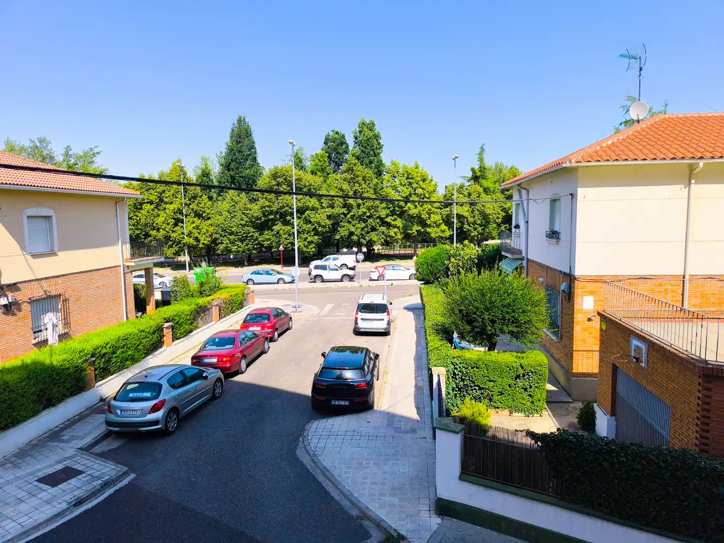 Parkplatz von Wohnung zur Miete in Palencia mit Heizung, Parkett und Terrasse
