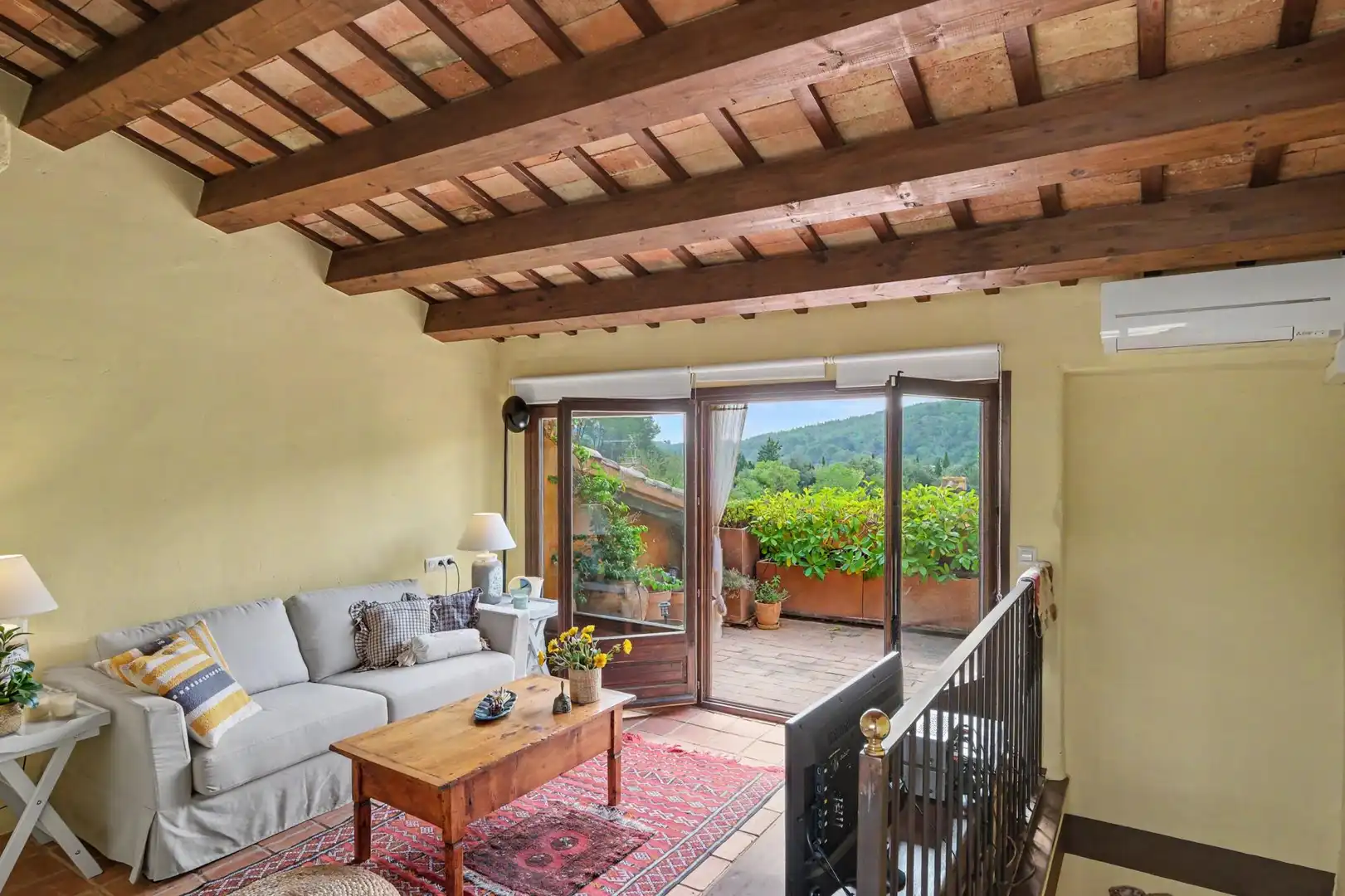 Sala d'estar de Casa o xalet en venda en Boadella i les Escaules