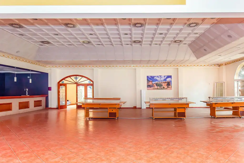 Hotel con piscina in vendita a Polígono 17 41A, imagen 32