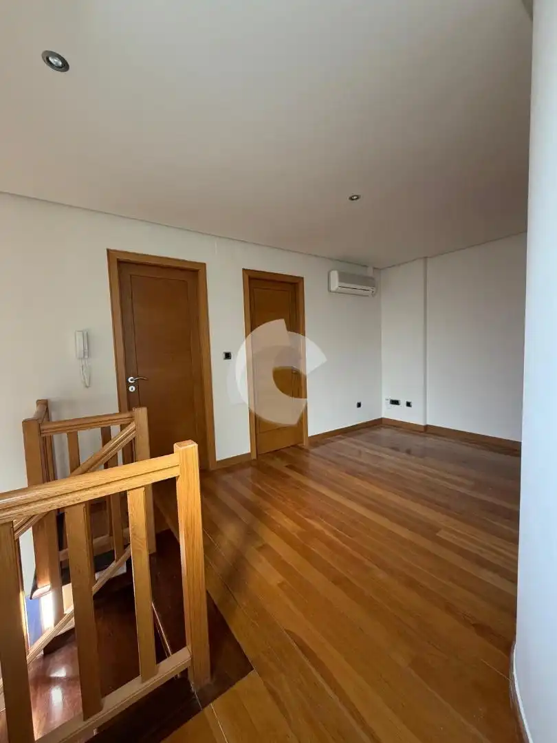 Habitación de Dúplex de alquiler en Ourense Capital  con Calefacción