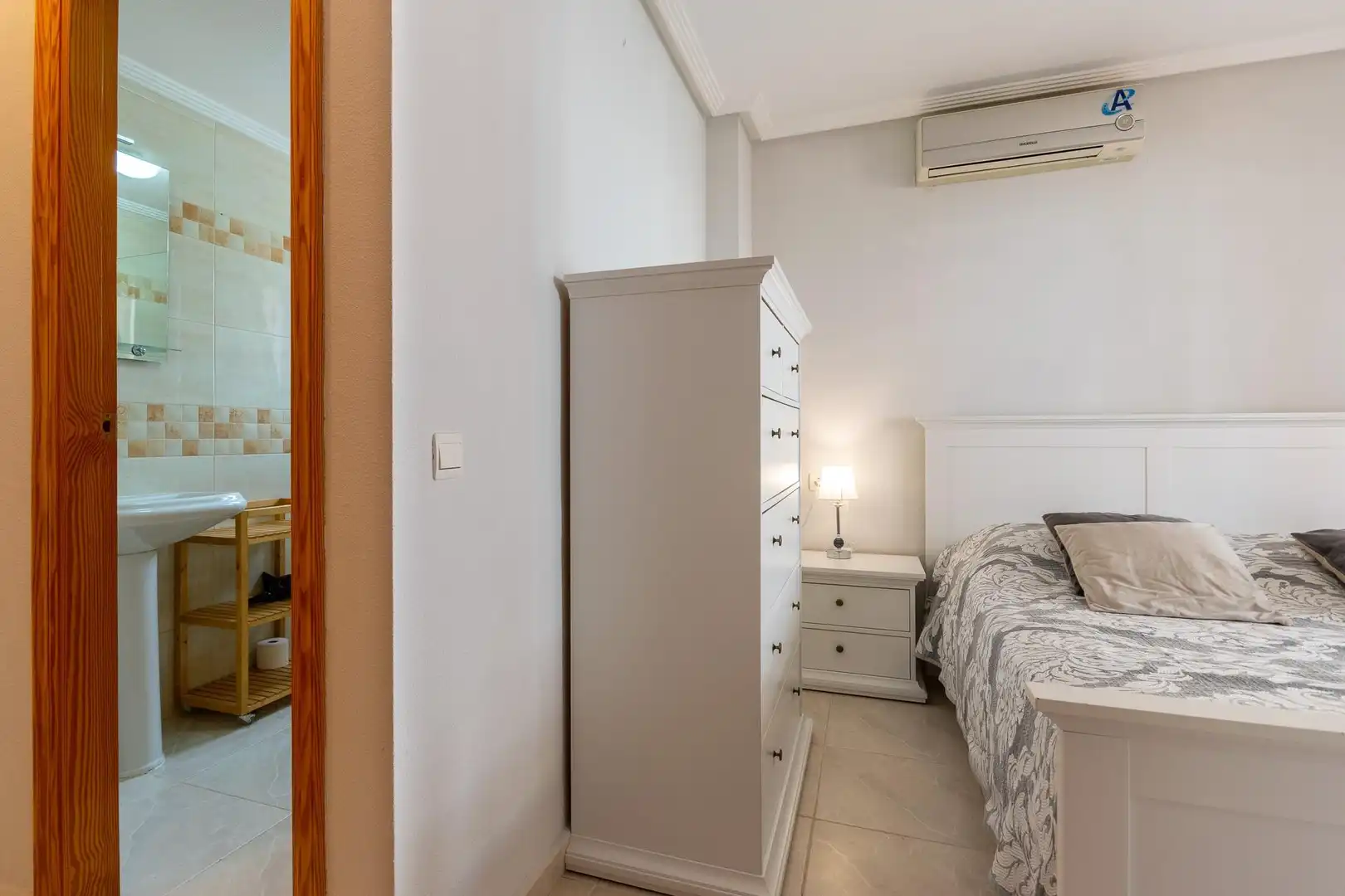 Dormitori de Dúplex en venda en Orihuela amb Aire condicionat, Jardí privat i Terrassa