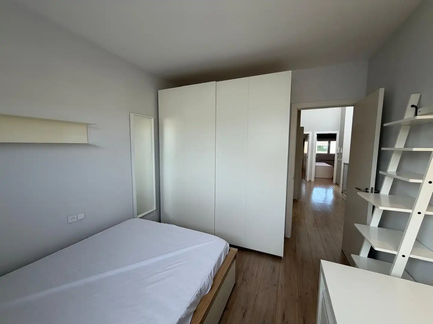 Habitación de Casa adosada de alquiler en Vilablareix con Aire acondicionado, Calefacción y Amueblado