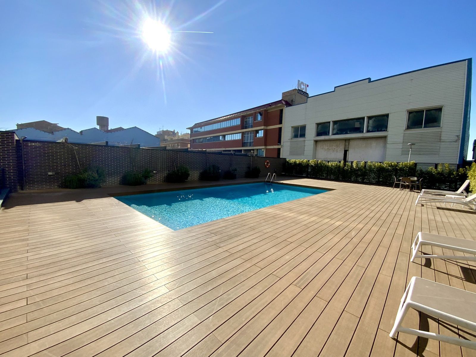 Piscina de Pis en venda en Montgat amb Aire condicionat, Calefacció i Parquet