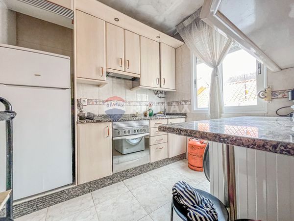 Cuina de Casa o xalet en venda en Vigo 