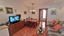 Sala d'estar de Casa adosada en venda en Benidorm amb Aire condicionat, Calefacció i Jardí privat