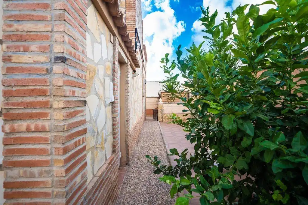 Vista exterior de Casa o xalet en venda en Orihuela