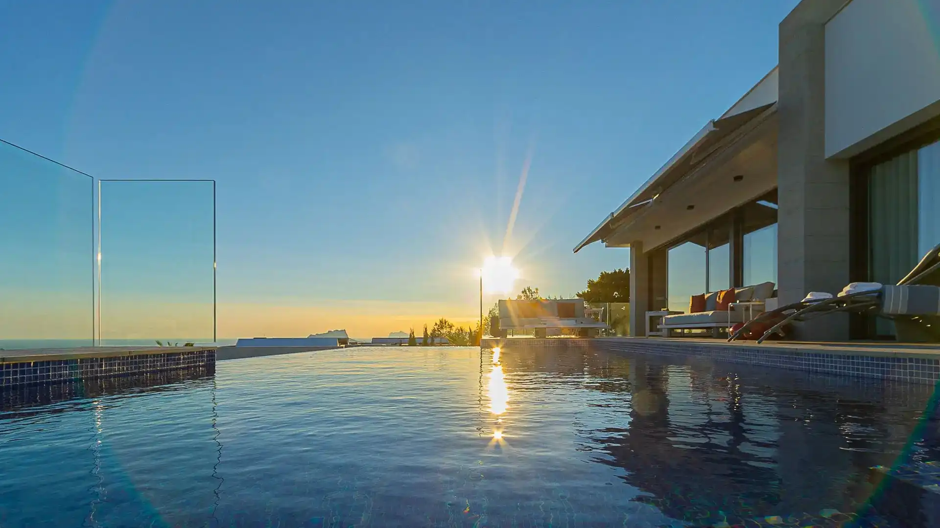 Chalet con piscina en venta en Cumbre del Sol, imagen 47