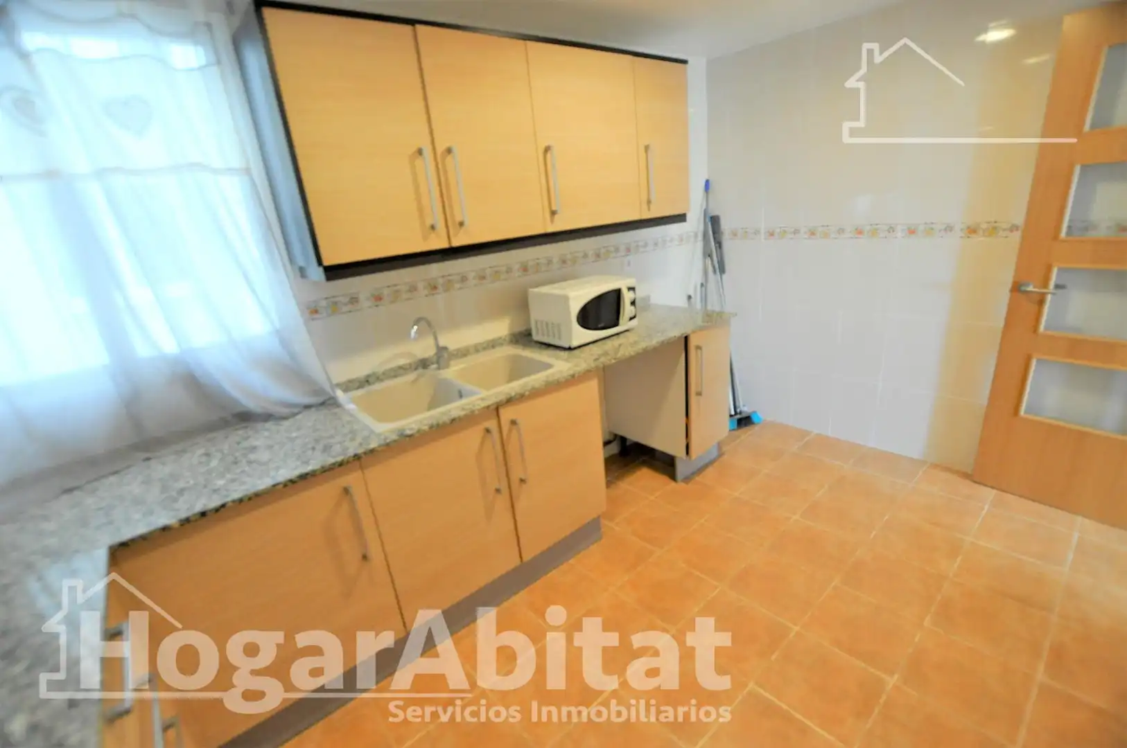 Appartamento con balcone in vendita a Calle Isabel de Villena, imagen 8