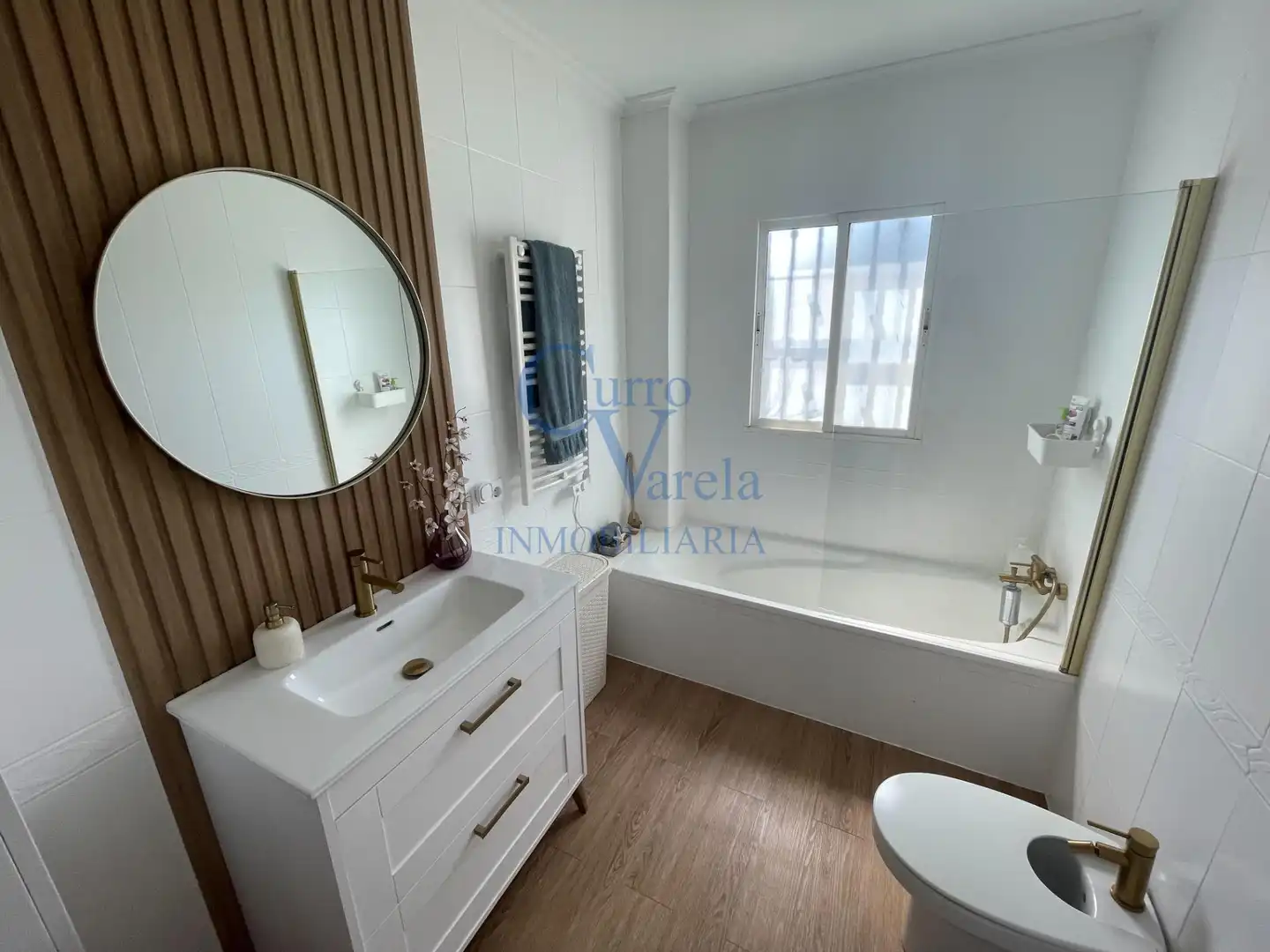 Bathroom of Country homes for sale in Dos Hermanas  with Air Conditioner, Heating and Private garden