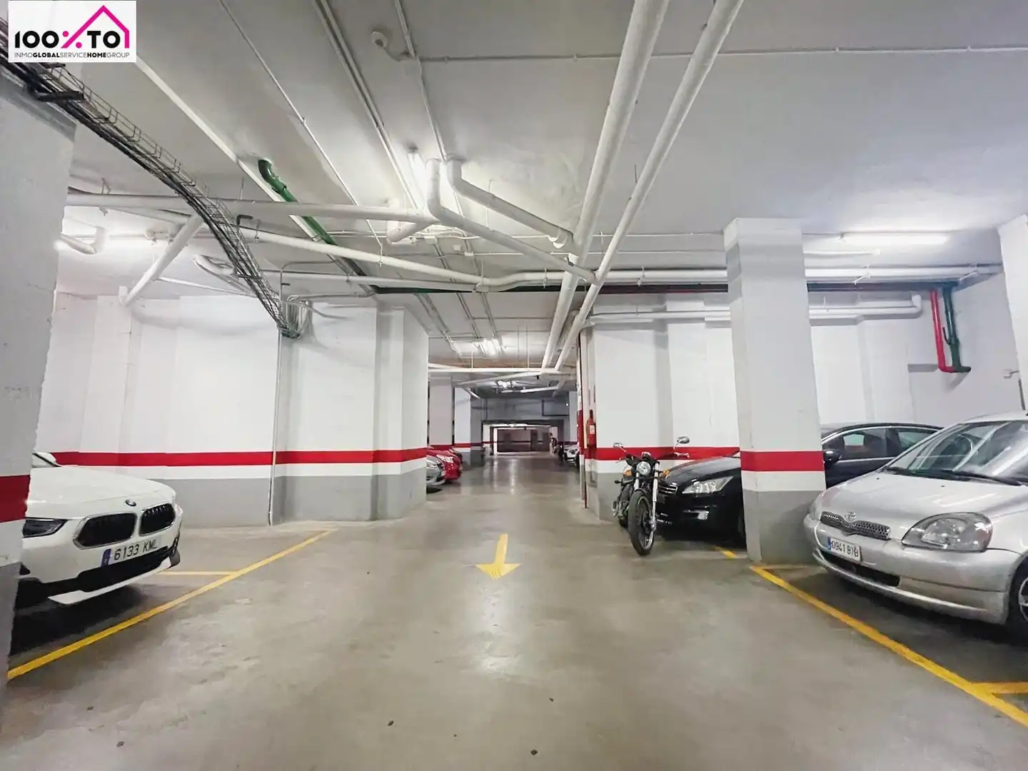 Parking de Piso en venta en Paterna con Trastero y Balcón