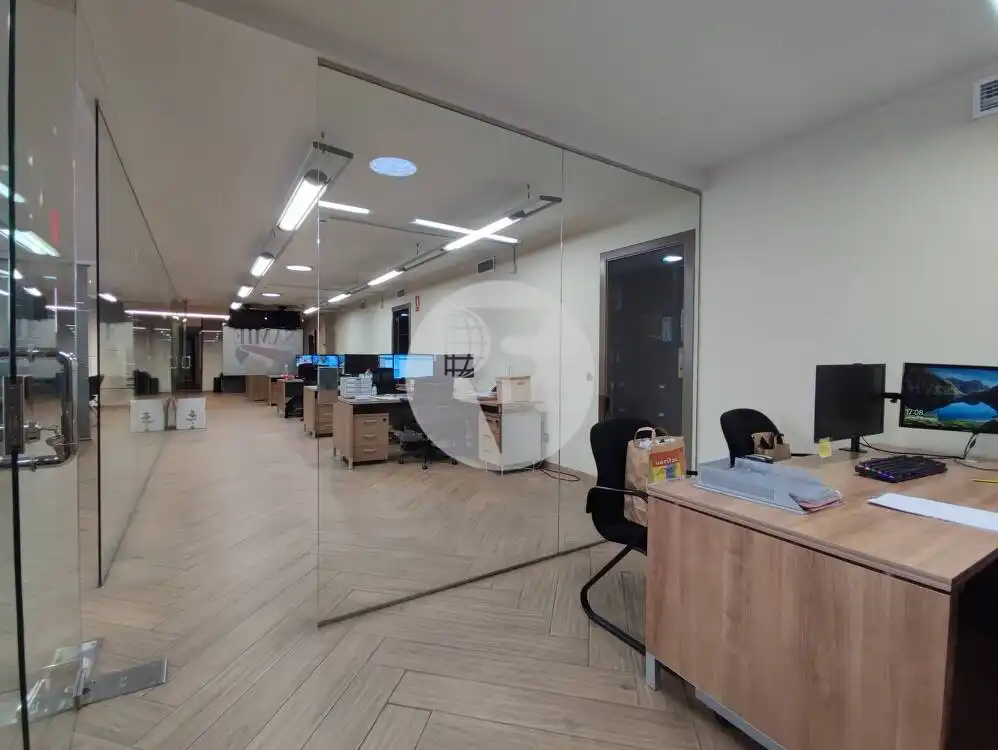 Local en venta en Barcelona con Aire acondicionado y Calefacción