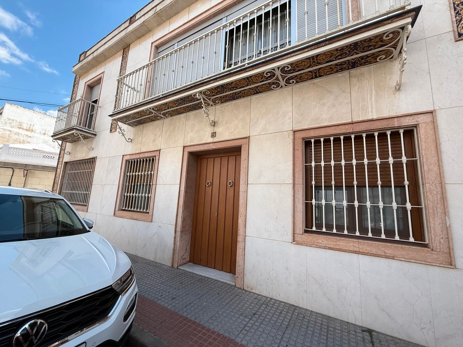 Vista exterior de Casa o xalet en venda en Dos Hermanas amb Aire condicionat, Calefacció i Traster