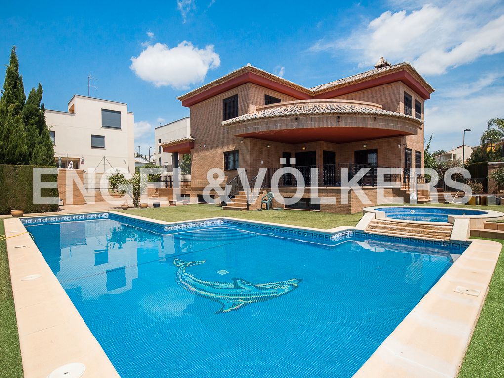 Swimming pool of House or chalet to rent in Torrent  with Heating, Private garden and Terrace