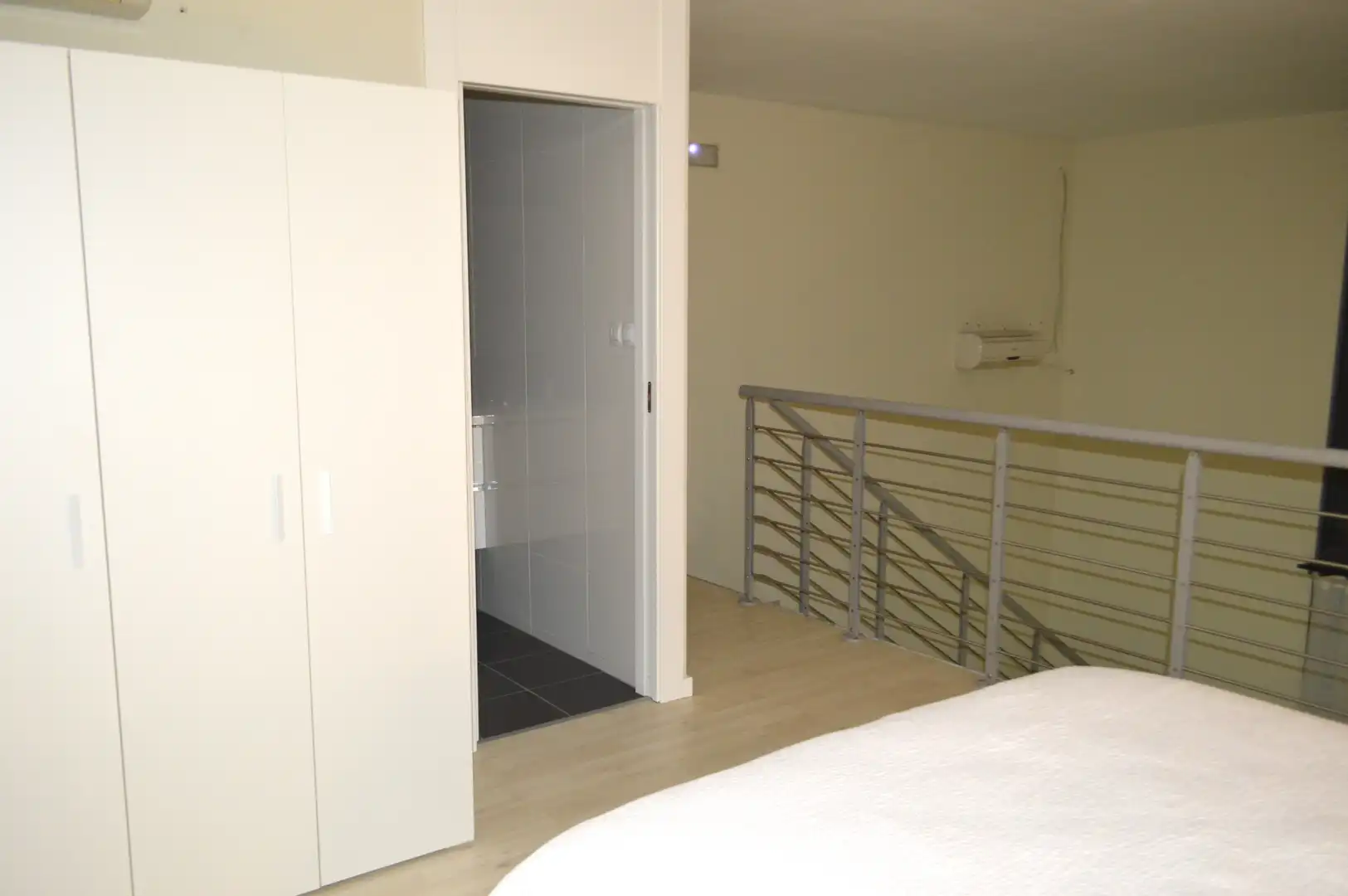 Loft zur Miete in Manises mit Klimaanlage, Heizung und Möbliert