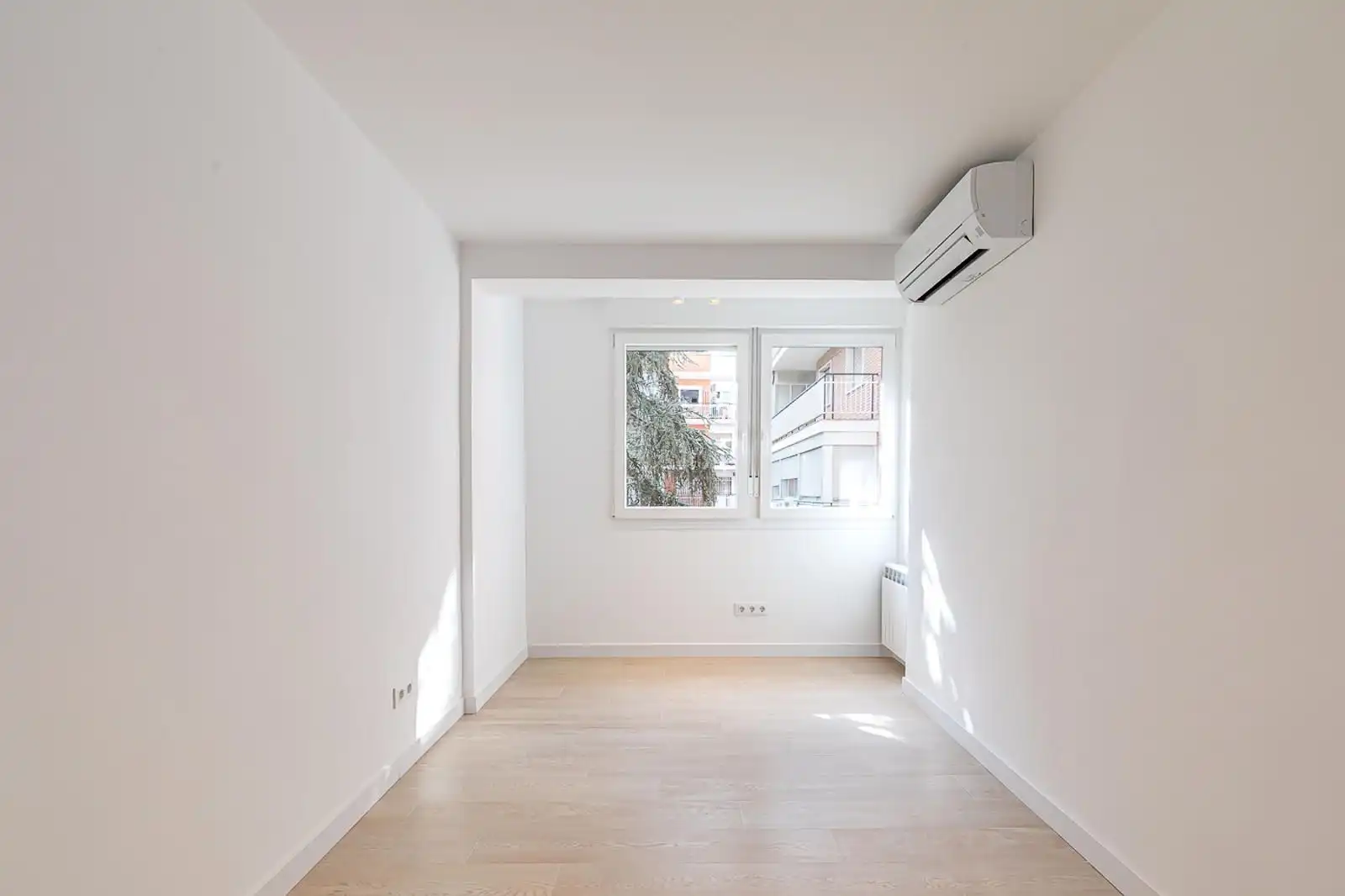 Bedroom of Flat for rent in Madrid  with Air Conditioner