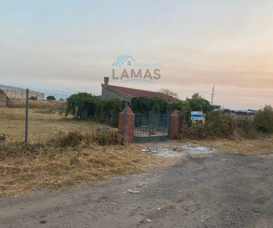 Industrial land for sale in Navalmoral de la Mata