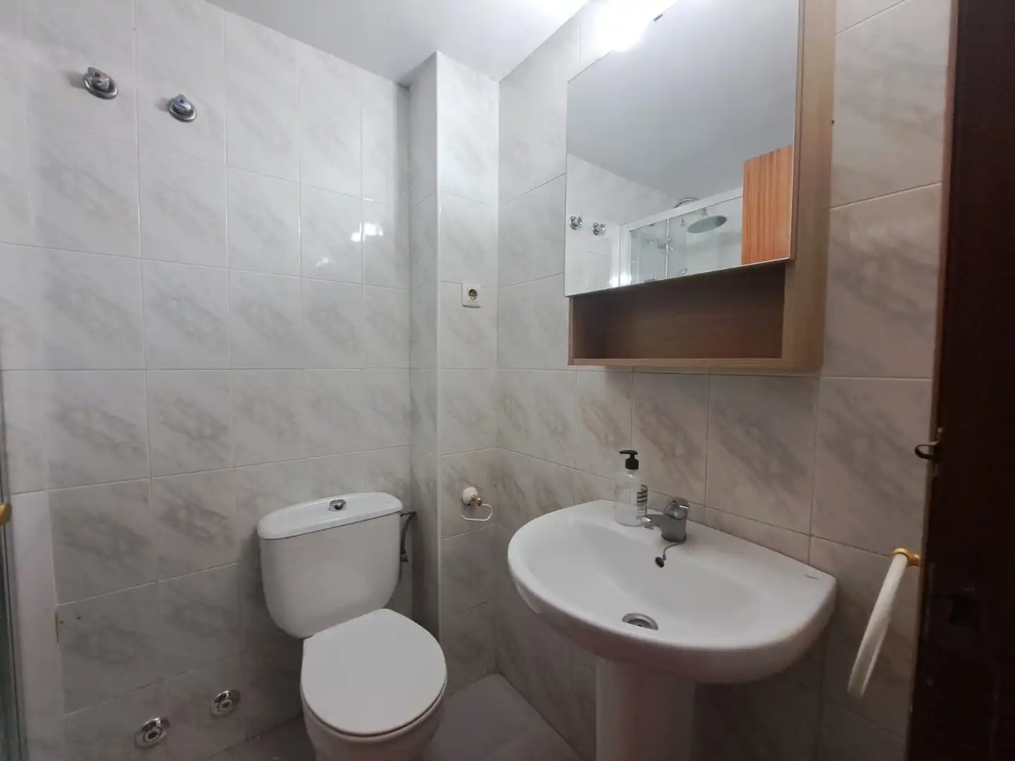 Badezimmer von Wohnung zur untervermieten in Cartagena mit Möbliert, Ofen und Waschmaschine