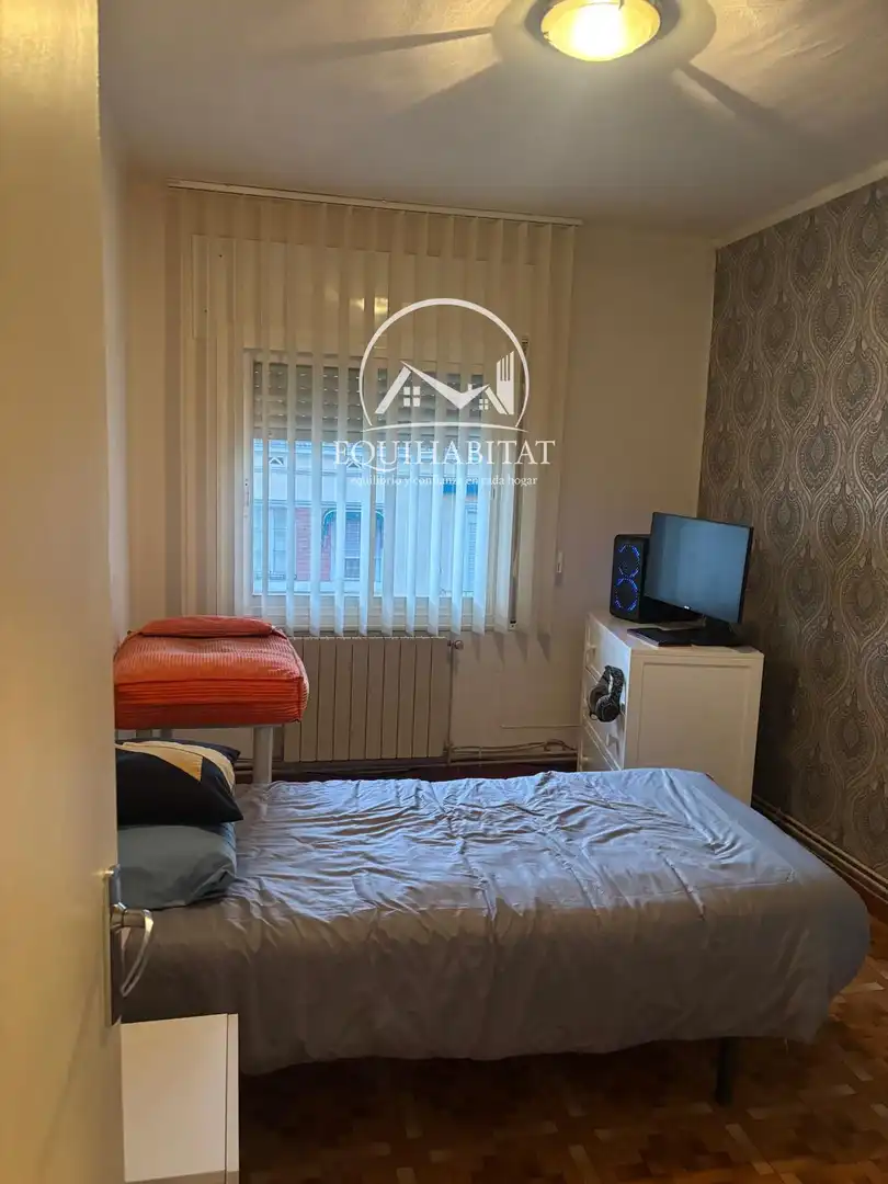 Flat for rent in MAGI MORERA, Instituts - Universitat