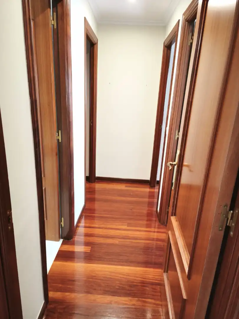 Piso de alquiler en Vigo  con Calefacción, Parquet y Horno