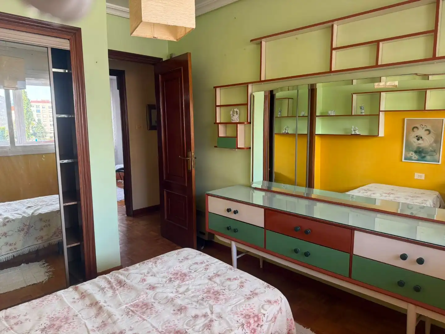 Habitación de Piso en venta en Vigo  con Terraza y Balcón