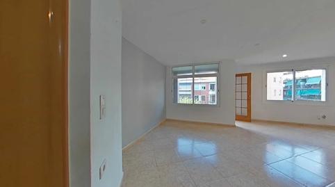 Foto 3 de Pis en venda a Ronda O'donnell, Peramàs, Mataró