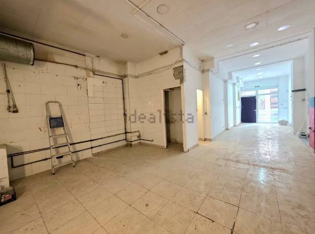 Local comercial en Venta en Calle ENGINYER MONCUNILL DE L' en La Florida