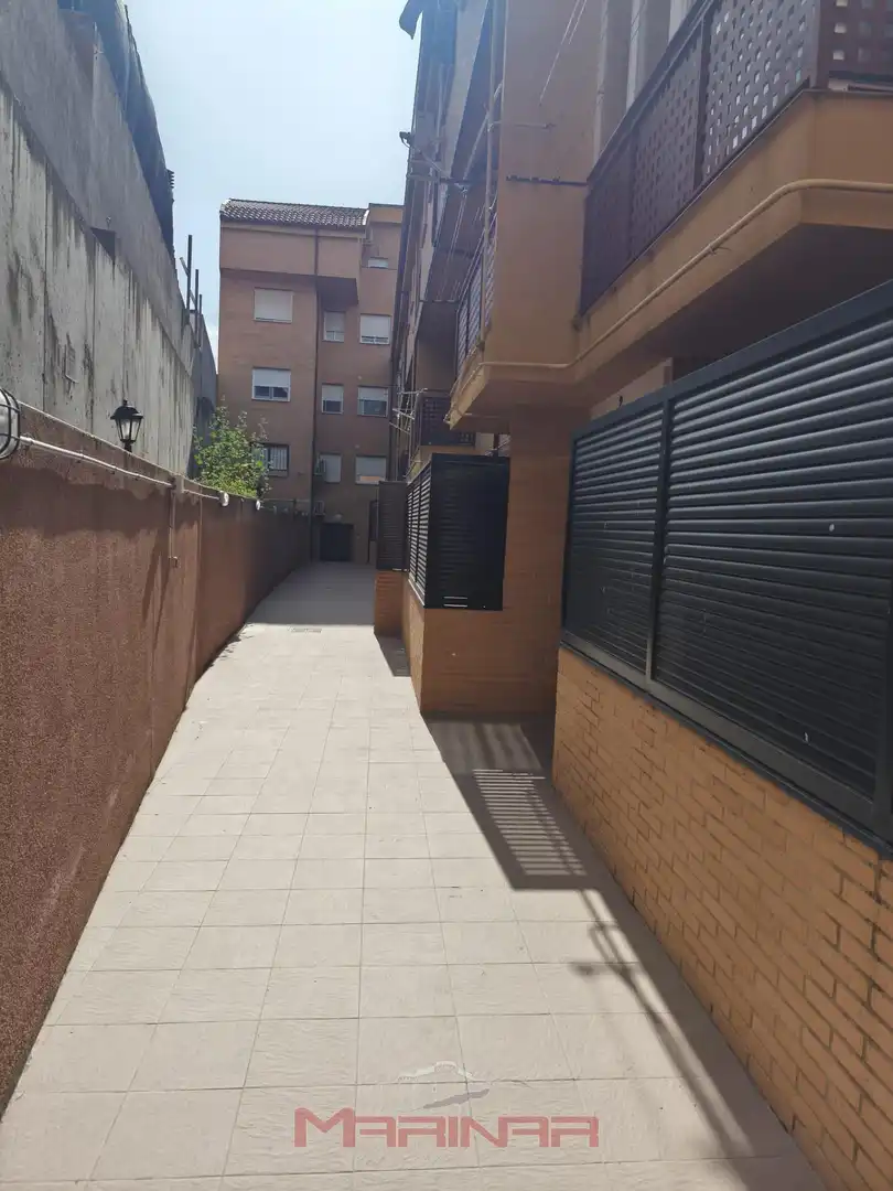 Vista exterior de Àtic en venda en Borox amb Aire condicionat, Terrassa i Traster