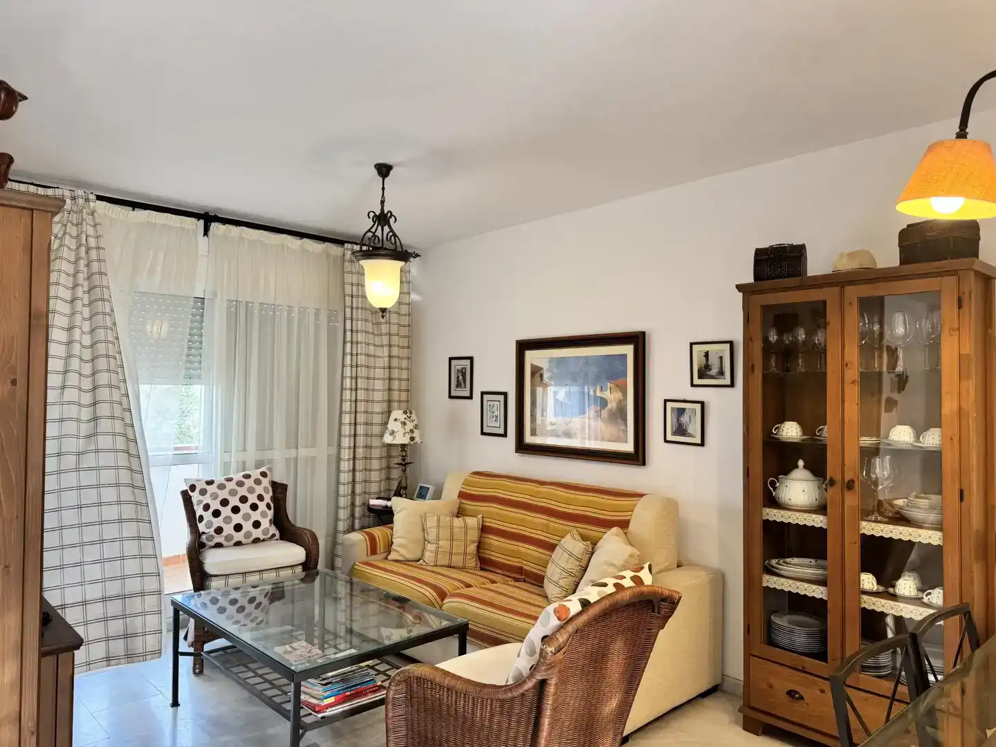 Sala d'estar de Pis en venda en  Almería Capital amb Aire condicionat, Piscina i Balcó