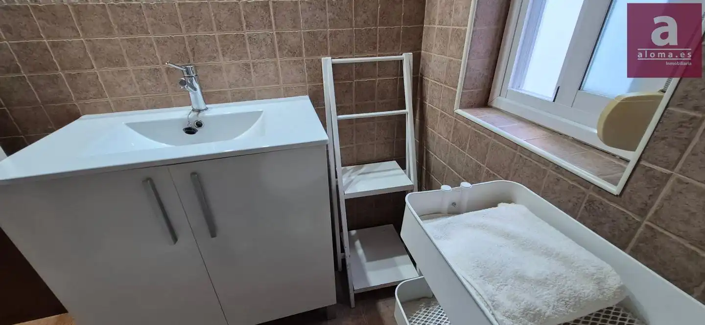 Bathroom of Flat for rent in Cáceres  with Furnished and Balcony
