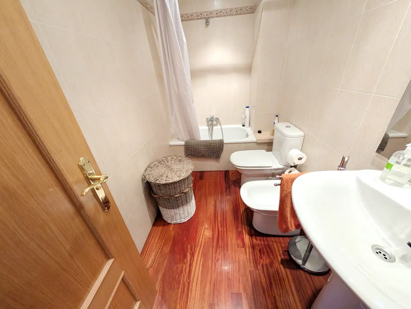 Bany de Apartament en venda en Camprodon amb Terrassa