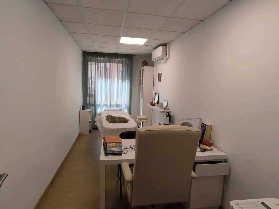 Oficina en venda en  Logroño amb Aire condicionat, Calefacció i Terrassa