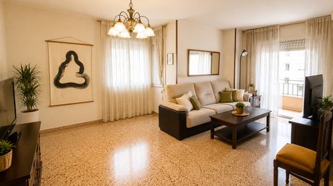 Foto 2 de Piso en venta en Calle Carrer del Pare Gil , Ponent, Reus