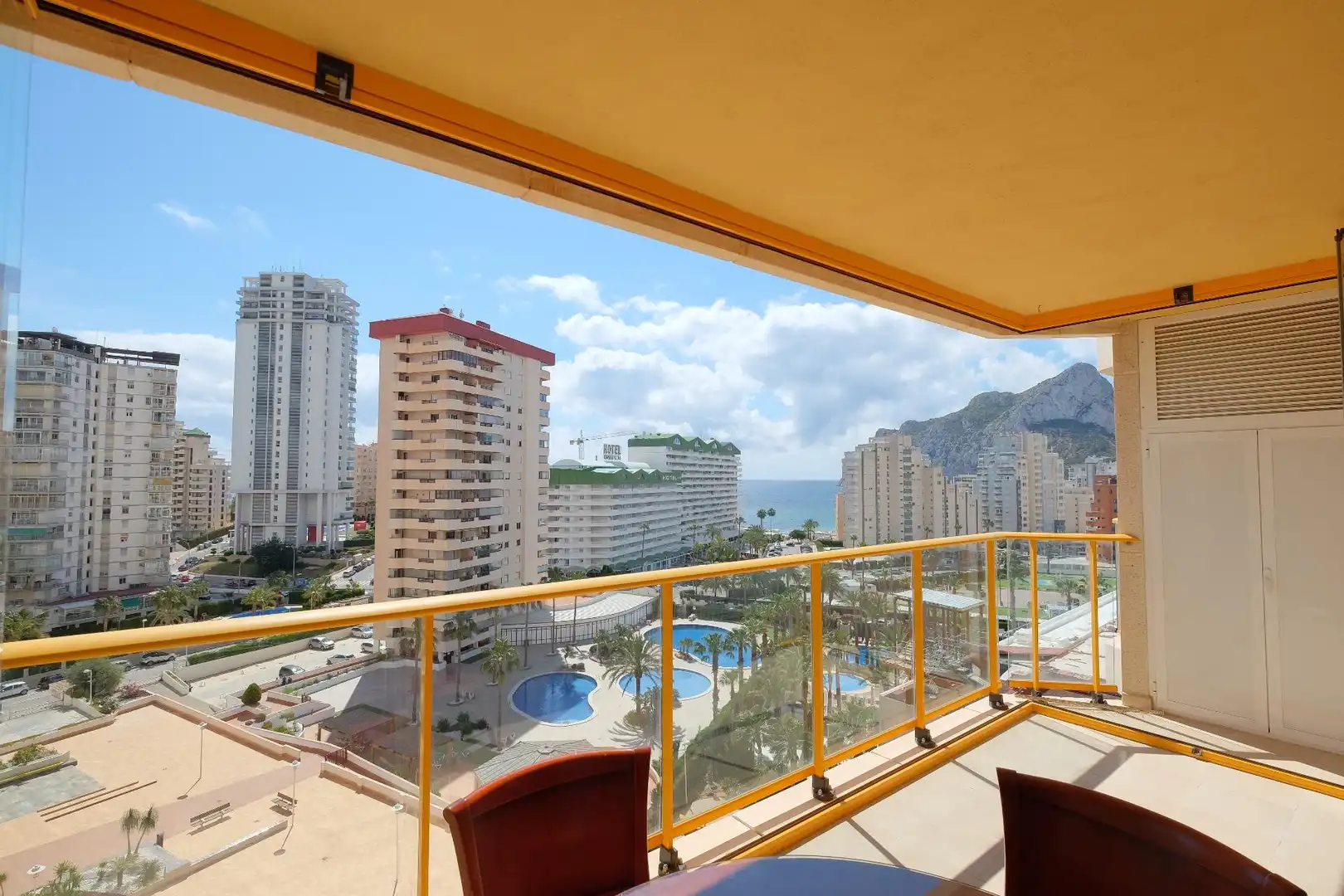 Habitación de Apartamento en venta en Calpe / Calp con Calefacción y Piscina