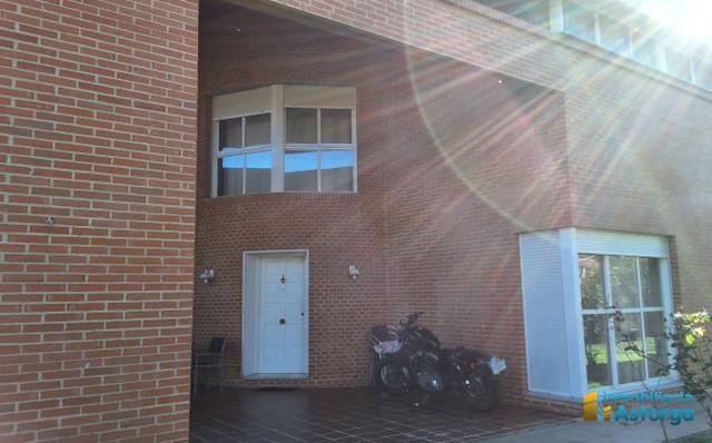 Casa-chalet en Venta en Calle el Chapín en Astorga