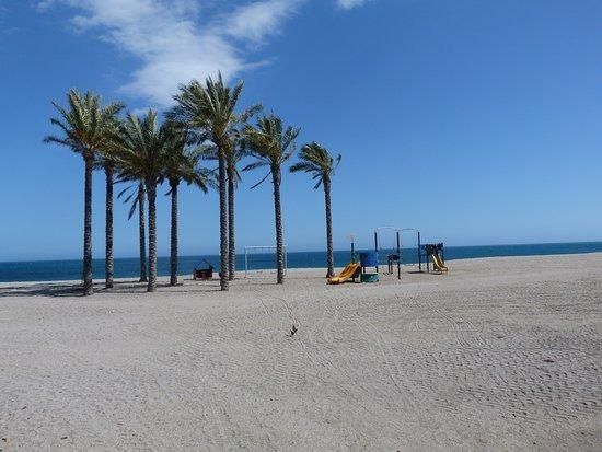 Vista exterior de Apartament en venda en Roquetas de Mar amb Terrassa