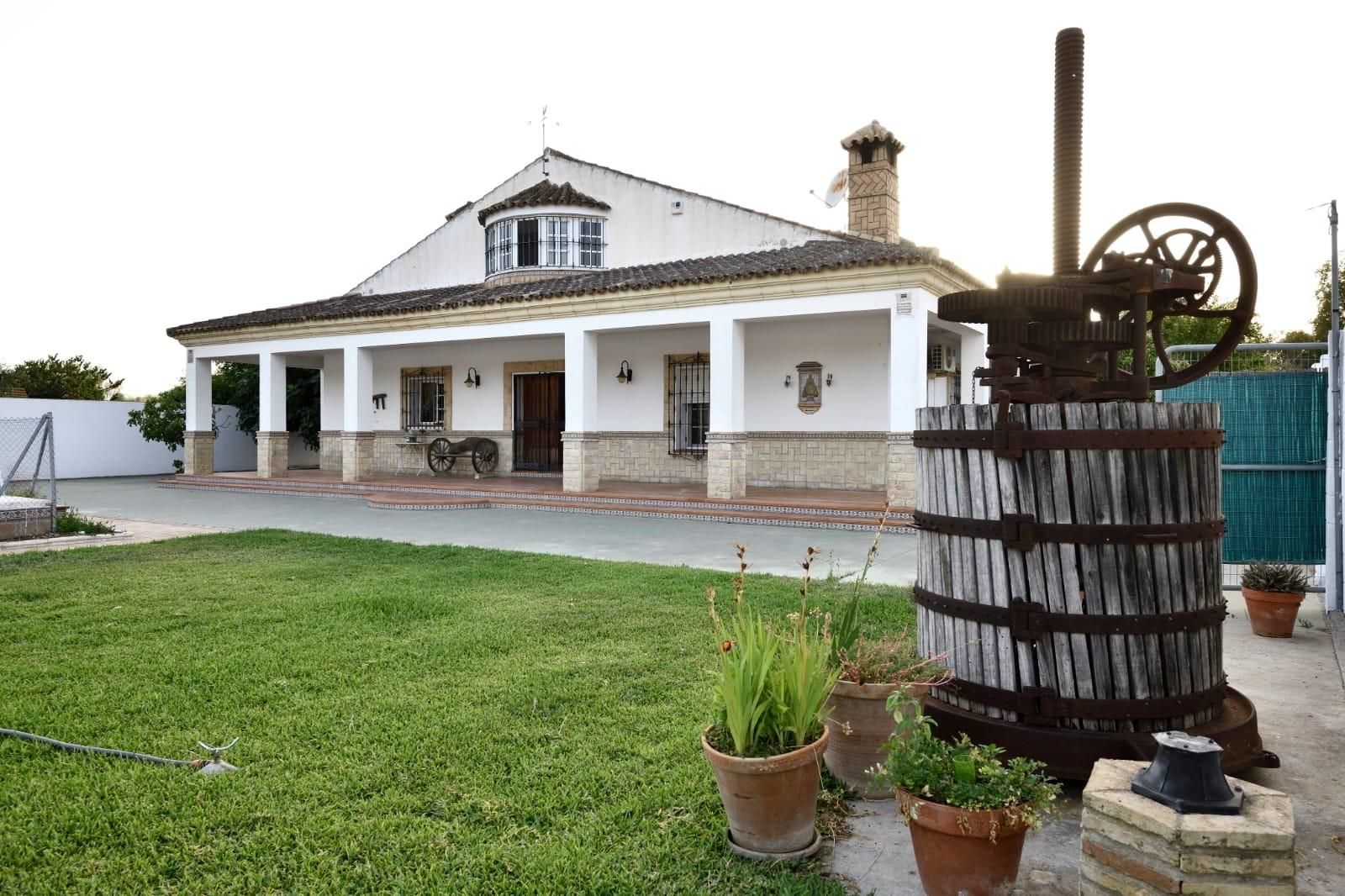 House or chalet for sale in El Puerto de Santa María  with Air Conditioner, Heating and Private garden