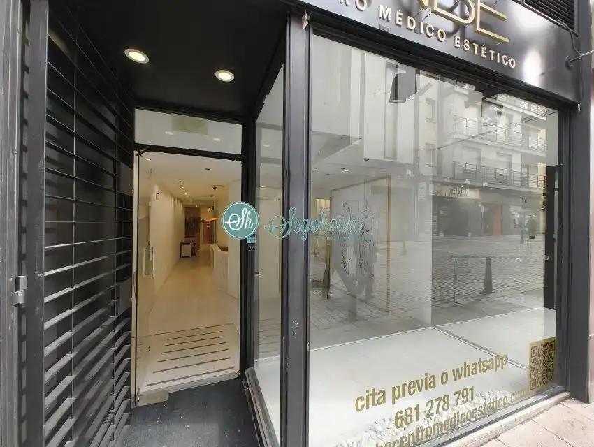 Local commercial à louer à Centro, imagen 48