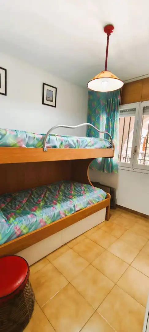 Schlafzimmer von Wohnungen zum Verkauf in Salou mit Heizung, Terrasse und Möbliert