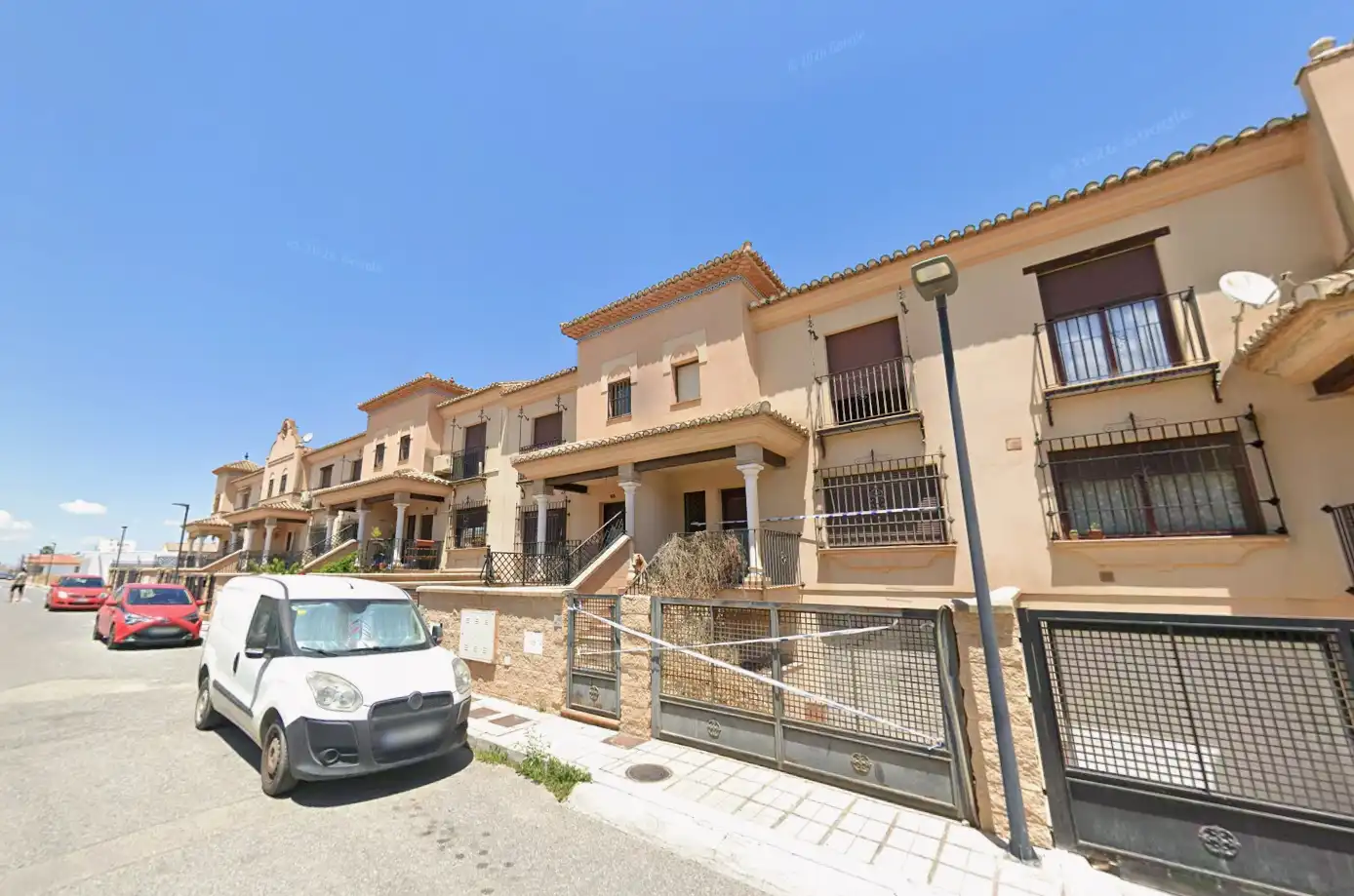 Casa aparellada en venda a C/ Blas Infante
