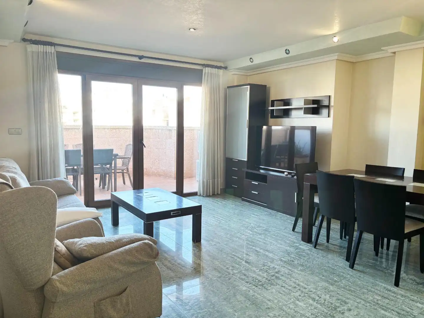 Sala d'estar de Àtic en venda en Torrevieja amb Terrassa i Balcó