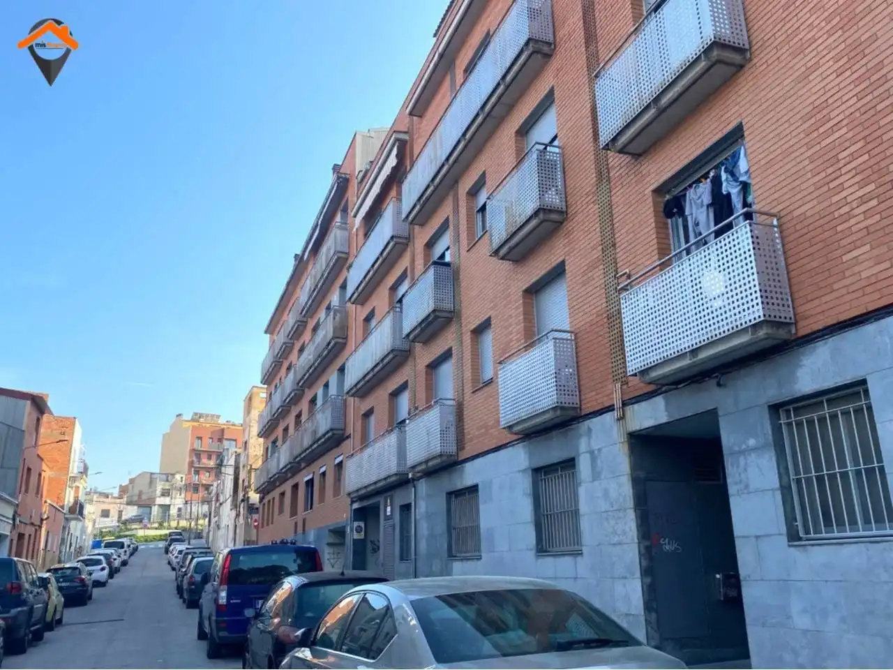 Vista exterior de Pis en venda en Terrassa amb Calefacció i Balcó