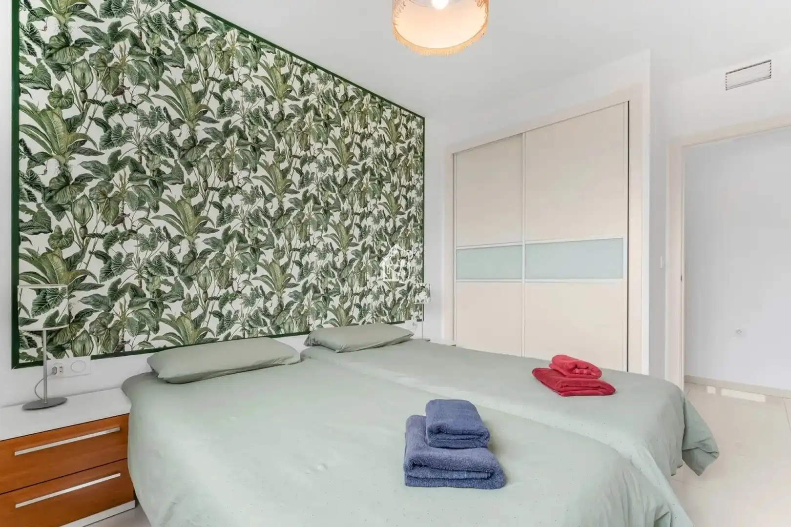 Habitación de Ático en venta en Torrevieja con Aire acondicionado, Terraza y Piscina