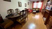 Living room of Flat for sale in Getafe  with Air Conditioner, Heating and Parquet flooring