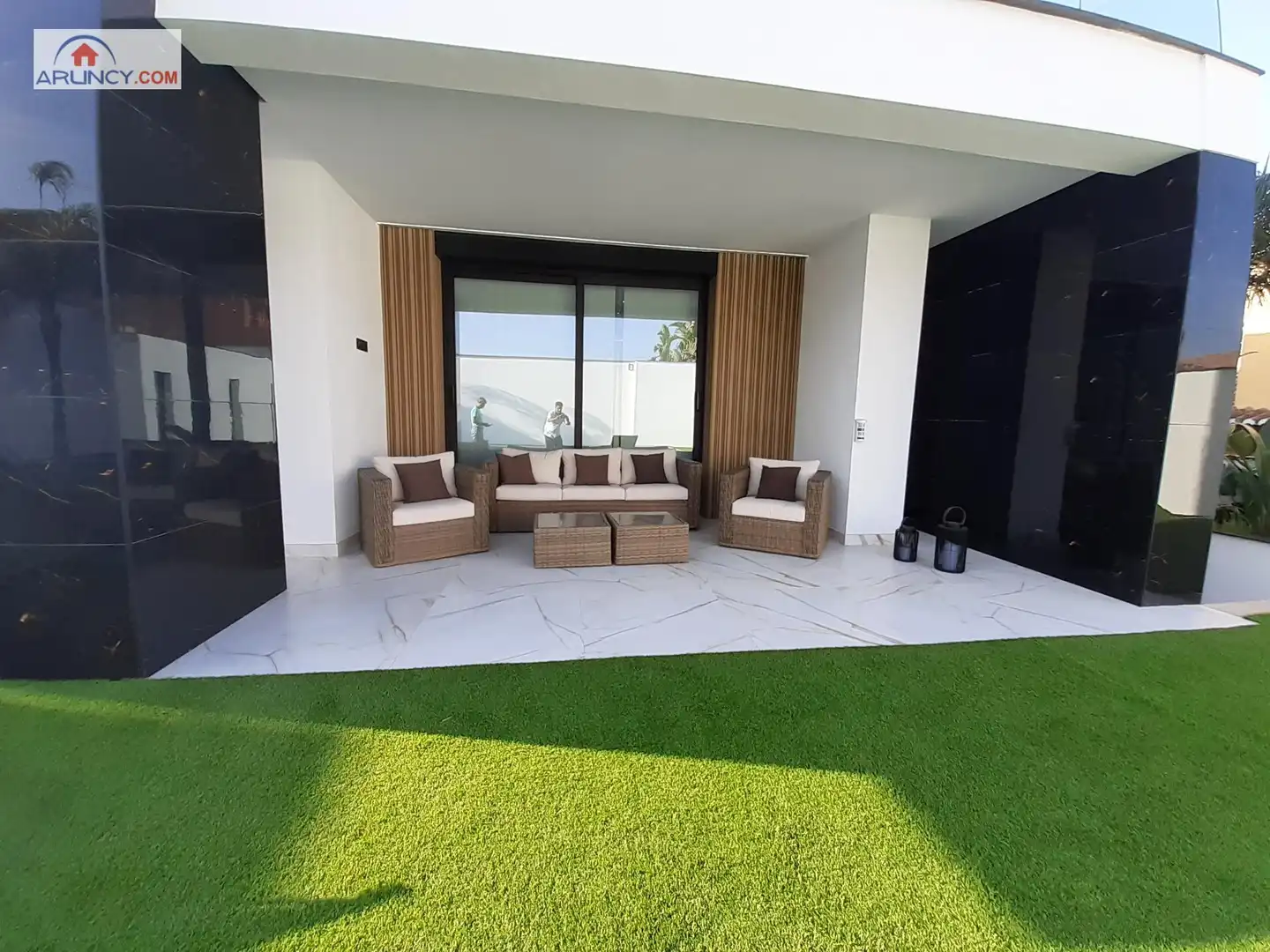 Terrace of Houses for sale in Montequinto  with Air Conditioner, Private garden and Storage room