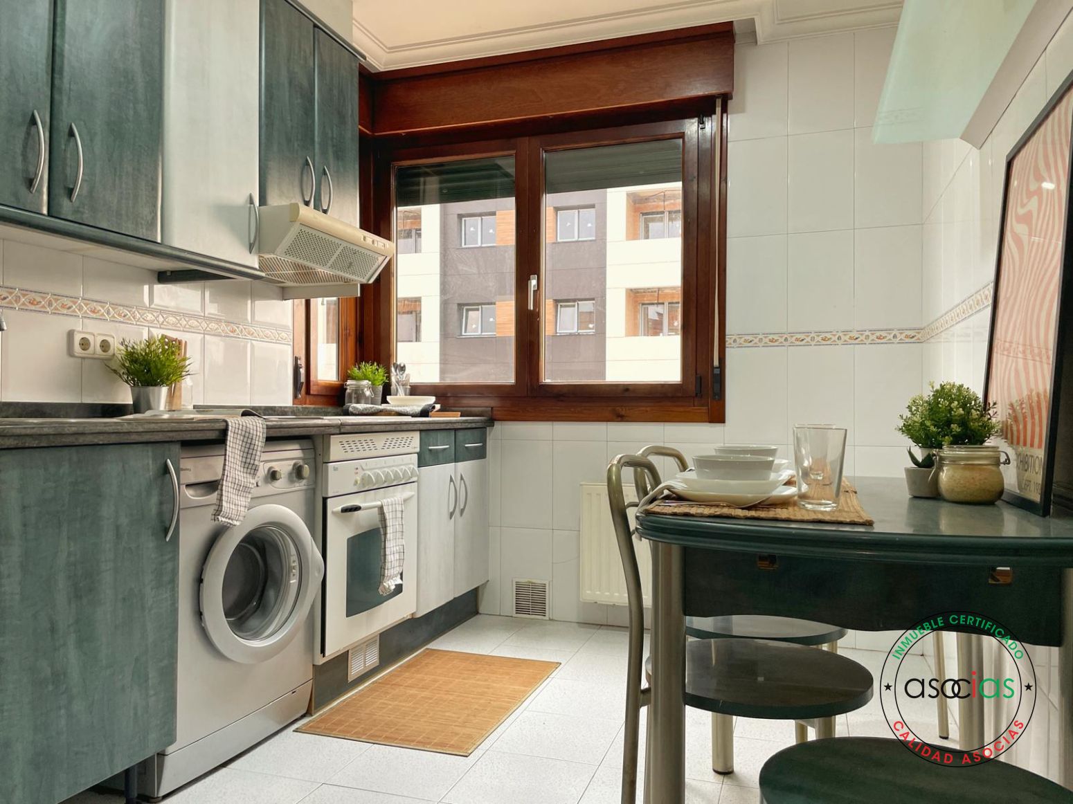 Kitchen of Flat for sale in Gijón   with Heating and Storage room
