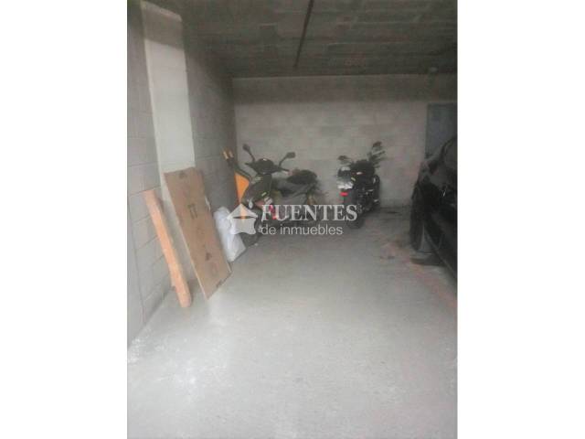 Garaje en Venta en Sacerdote Isidro Albert en Benisaudet